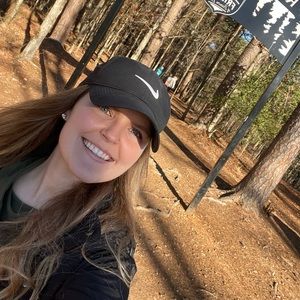 Meet your Posher, Lauren